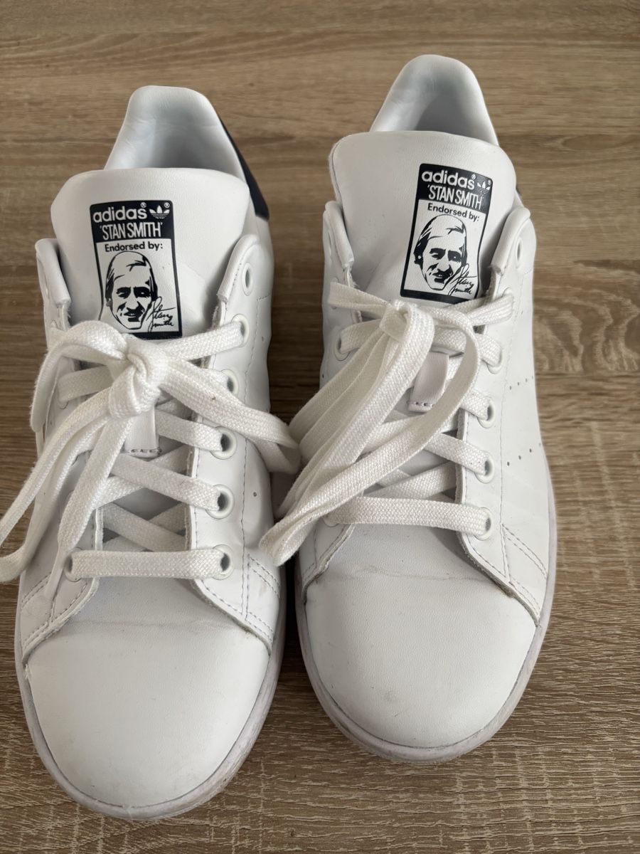 Adidas Damenschuhe: Adidas Stan Smith Sneaker weiss Grösse 37.5 – Gebraucht aus Hägendorf von Anjumi 1