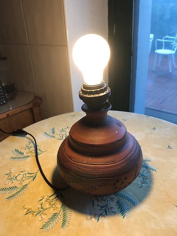 Lampade: Pied de lampe vintage – Usato da Estavayer-le-Lac venduto da mar_2s6b 4