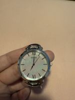 Guess-Damenuhr