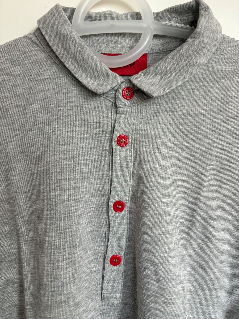 Hugo Boss Magliette Polo: Polo Hugo Boss gris – Usato da Lausanne venduto da milou201619 1