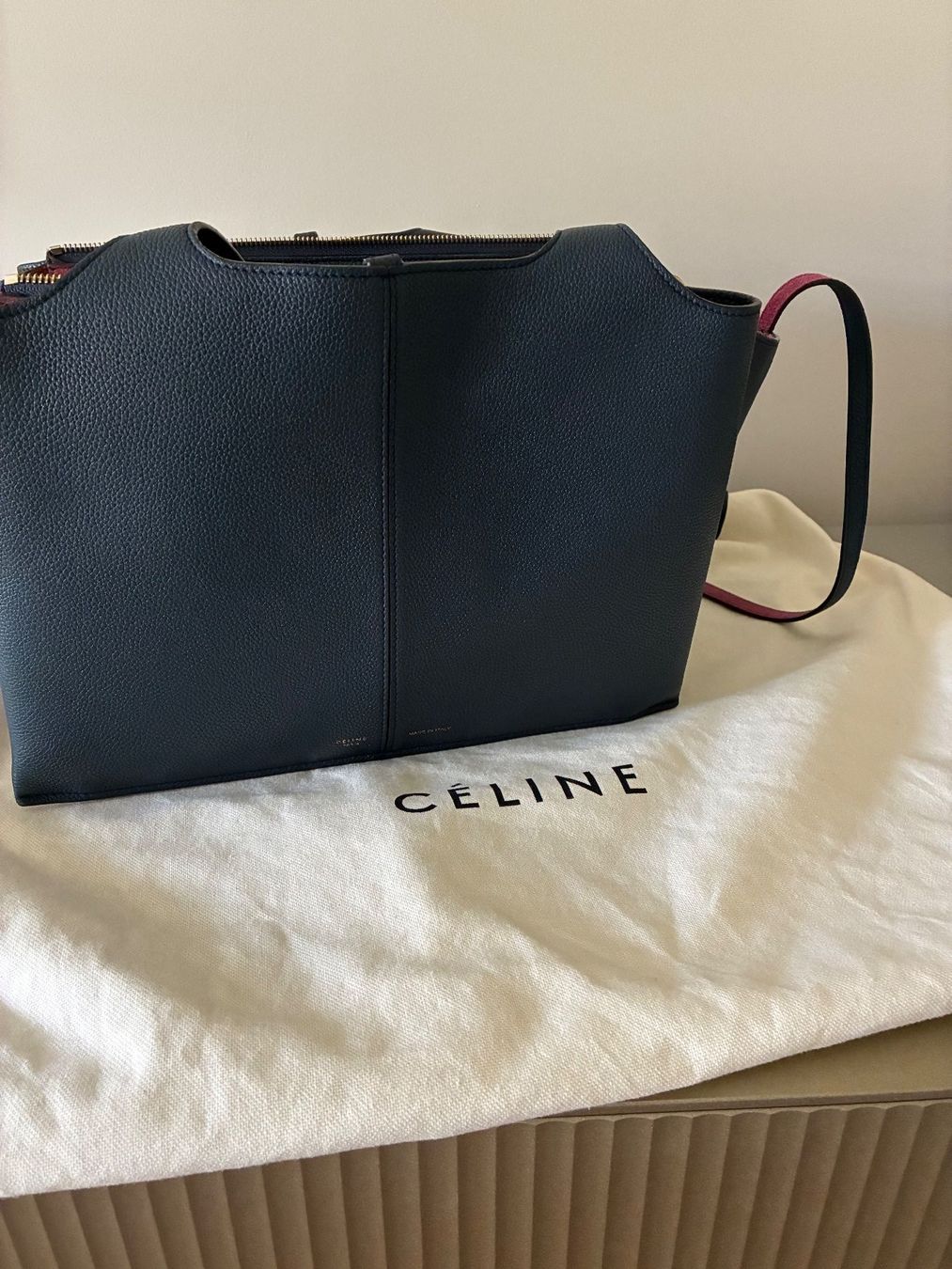 Celine Borse da donna: Celine Tasche Trifold Leder Dunkelblau – Usato da Meilen venduto da coc_q29b 4