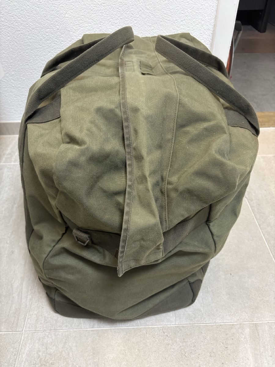 Schweizer Armee Borse: Armee Tasche – Usato da Engelburg venduto da scarr 1