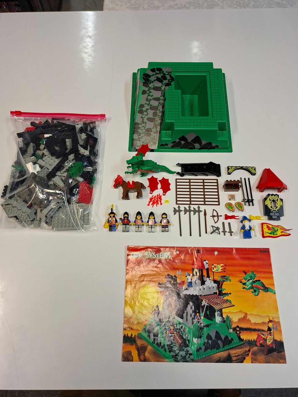 Lego Spielzeuge: Lego 6082 Fire Breathing Fortress – Gebraucht aus Sils im Domleschg von AMAG_AUDI_ZH 1