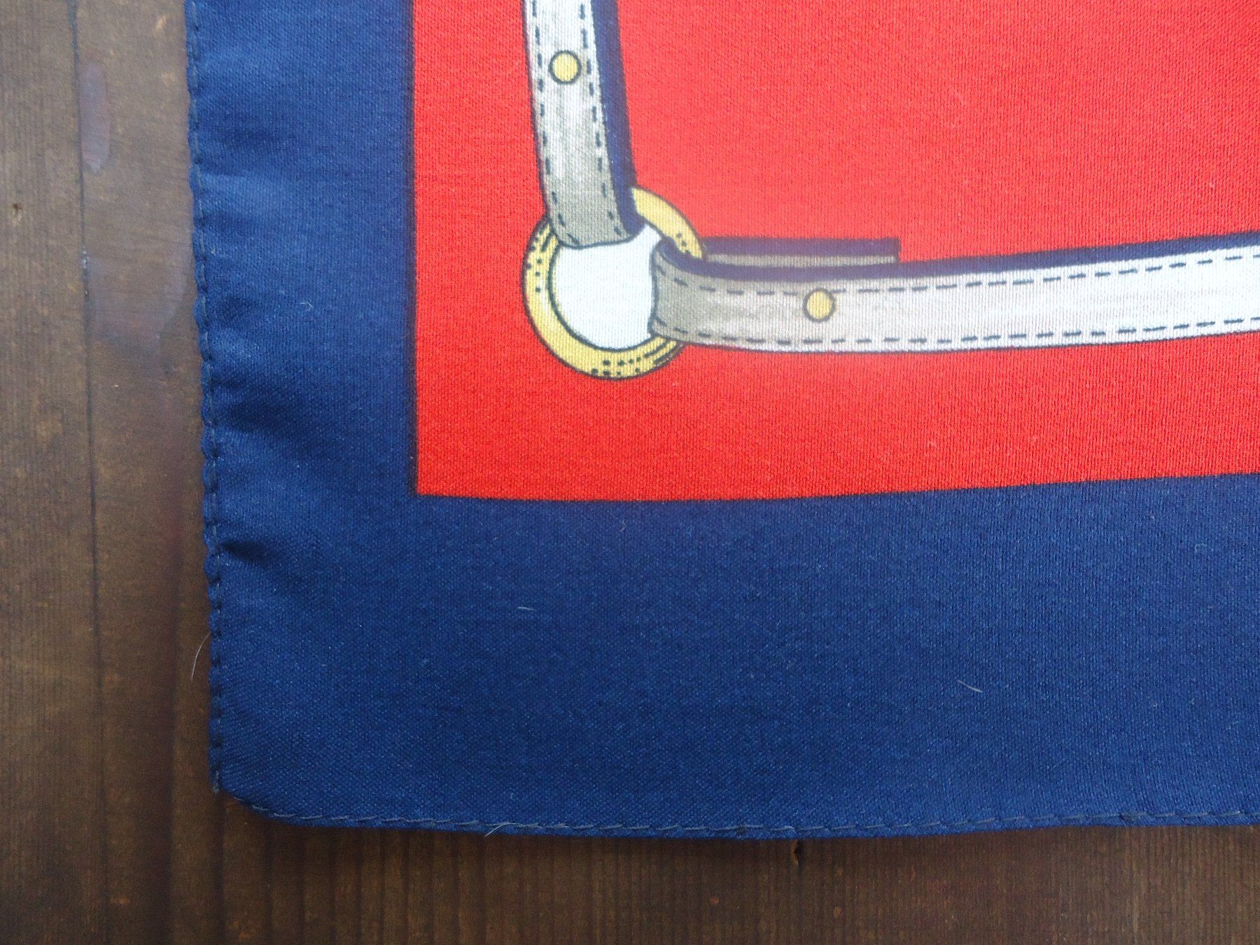 Foulard & Sciarpe: Foulard motifs équestres – Usato da Vessy venduto da mafabe 2