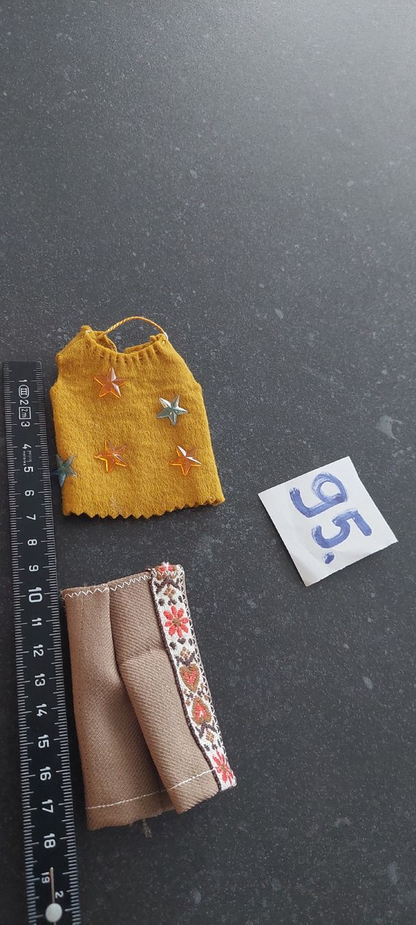 Puppen: kleine Puppenkleider  – Gebraucht aus Muri AG von nindo1 2