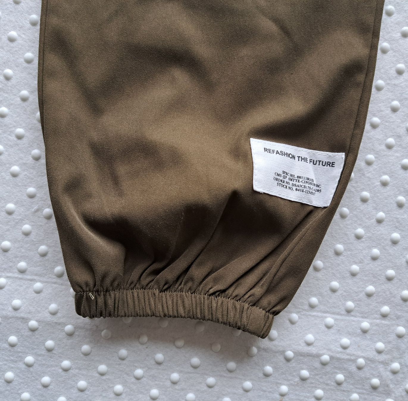 Shein Pantaloni: SHEIN Cargohose in Khaki, Grösse 134 – Usato da Gysenstein venduto da joshuas81 3