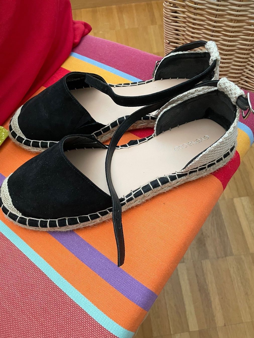 Scarpe da donna: Sommerschuhe von Even&Odd Odd – Usato da Altendorf venduto da ratzfatz 1