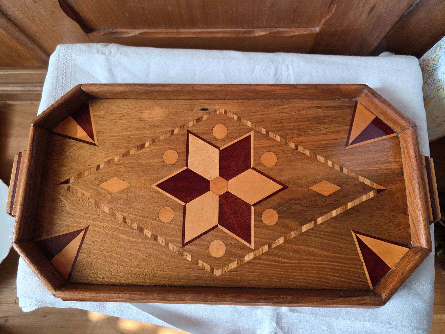 Plateaux: Vintage Serviertablar Intarsien Holz Tablett – D'occasion à Walterswil BE par Lonitti 1