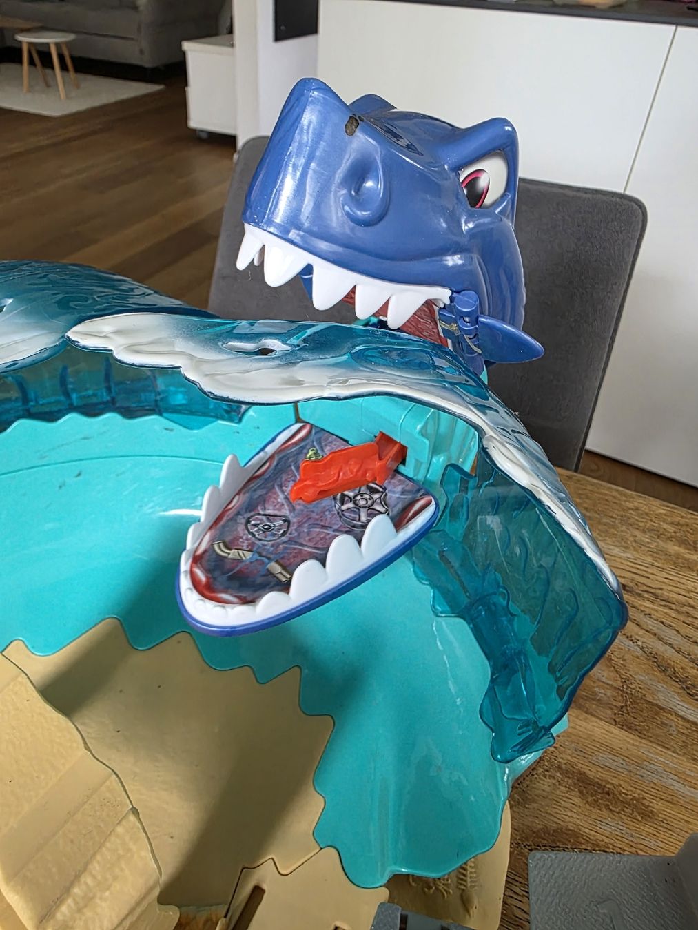 Giocattoli: Hotweels Shark- Bahn – Usato da Biberist venduto da tamsb 1