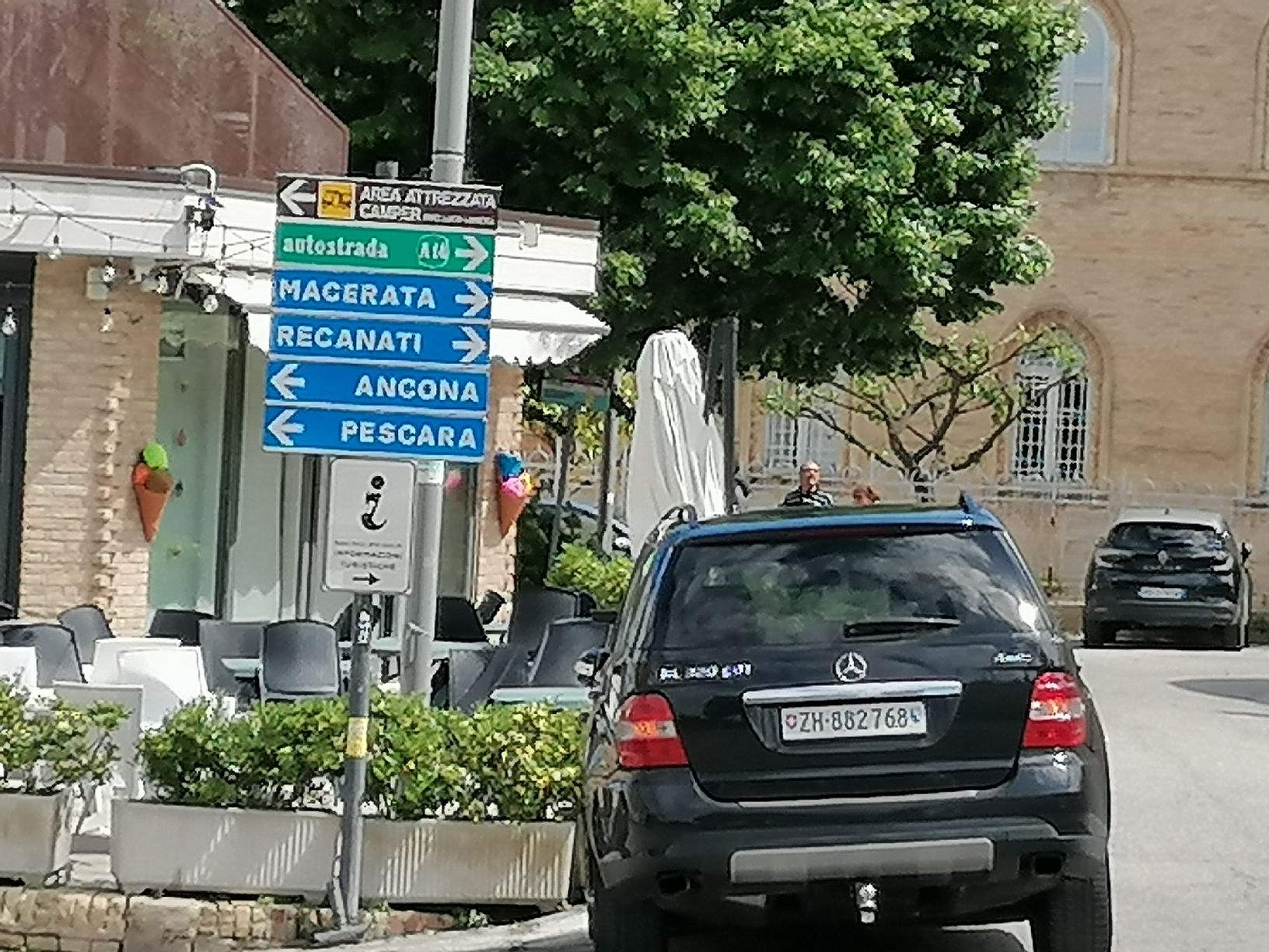 Mercedes-Benz Automobili: ML 320 CDI ab MFK und Service – Usato da Adliswil venduto da Romanista1927