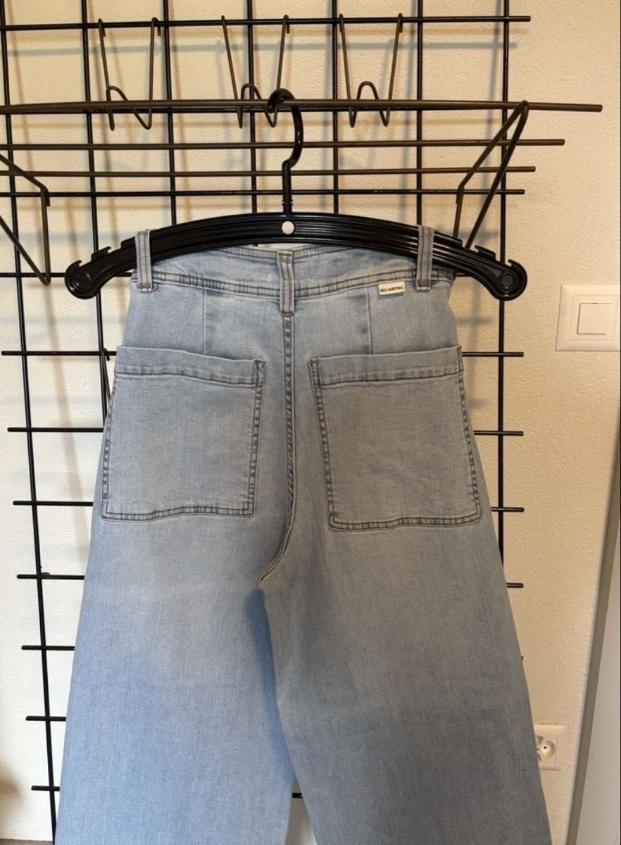 Billabong Jeans: Billabong-Wide Leg  – Usato da urnäsch venduto da sar_td5y 3
