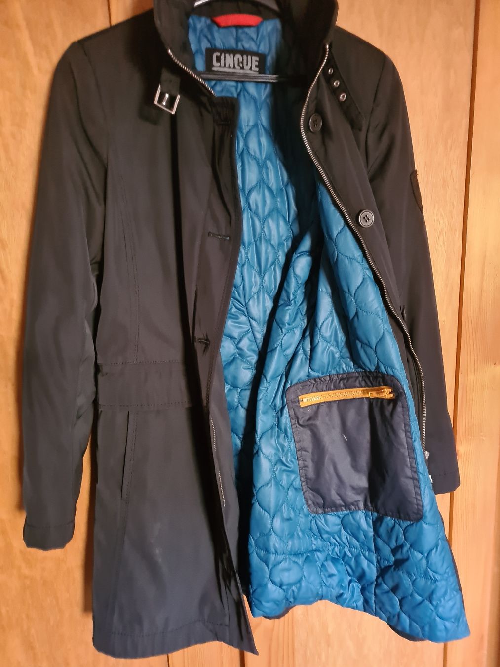 Cinque Cappotti: Cinque Damen Mantel – Usato da Falera venduto da Claudia610506