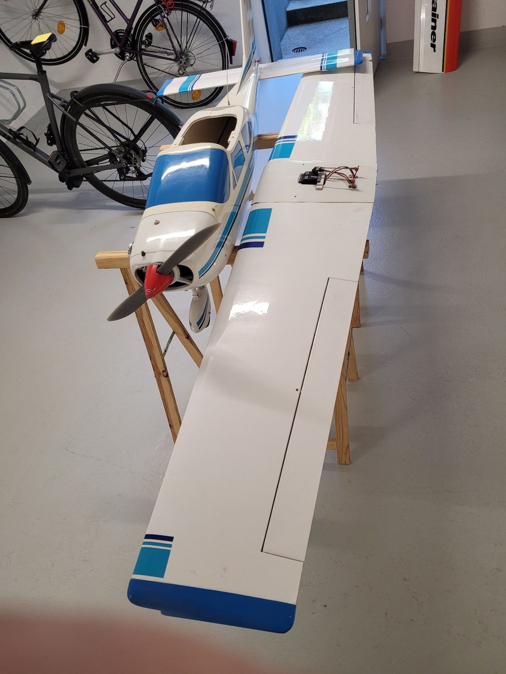 Cessna Modellismo RC: Grosse, schöne Cessna Cardinal, mit Motor und Servos – Difettoso da Winterthur venduto da testi67 5