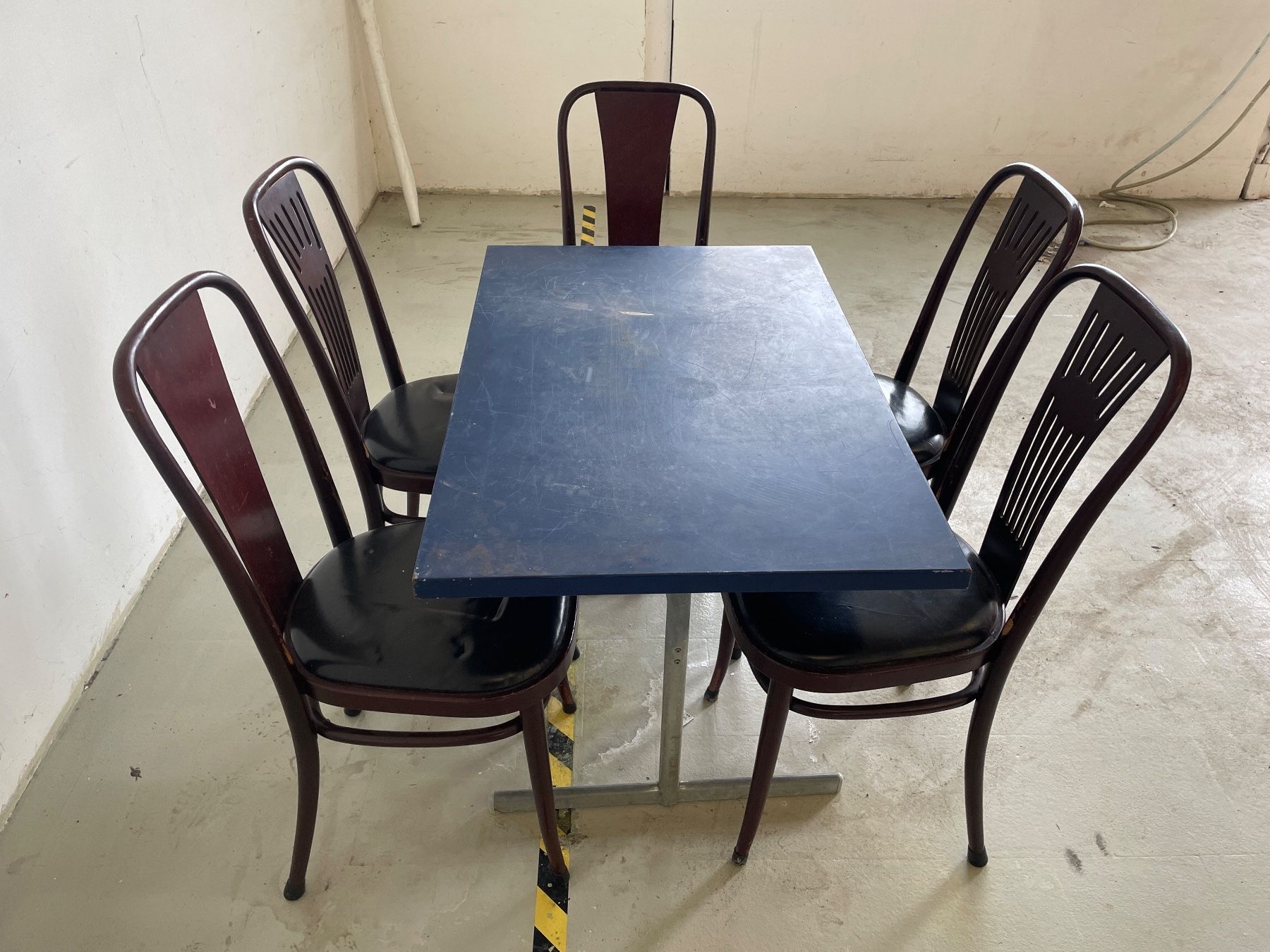 Thonet Sedie: THONET Stühle – Usato da Giebenach venduto da Toto222