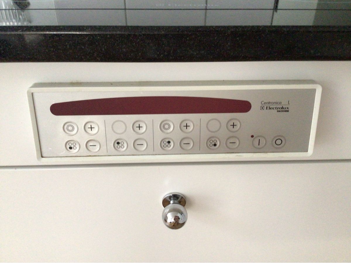Cuisinières: Glaskeramik Kochfeld Electrolux – D'occasion à Ittigen par 132465