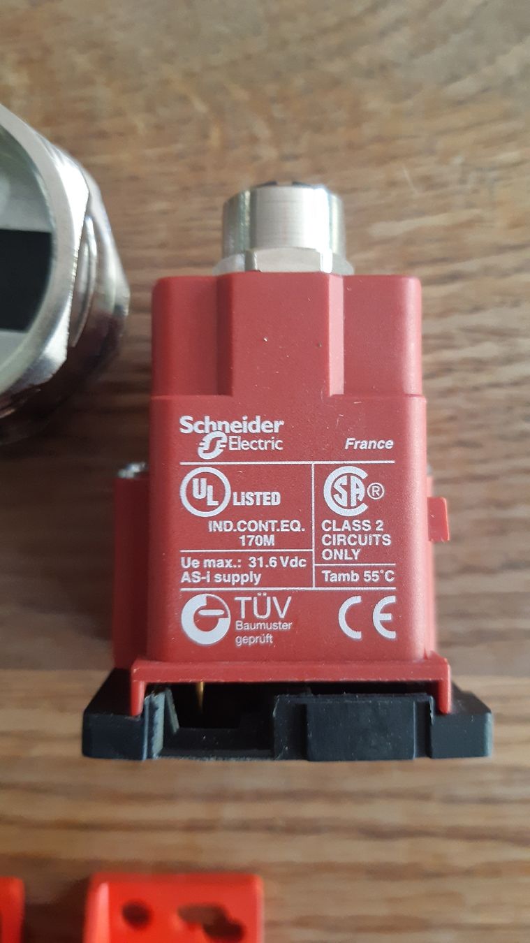 Componenti elettronici: Industrie Sensor Set Allen-Bradley, Schneider,... gebraucht – Usato da Oey venduto da Parkplatzbrocki 2