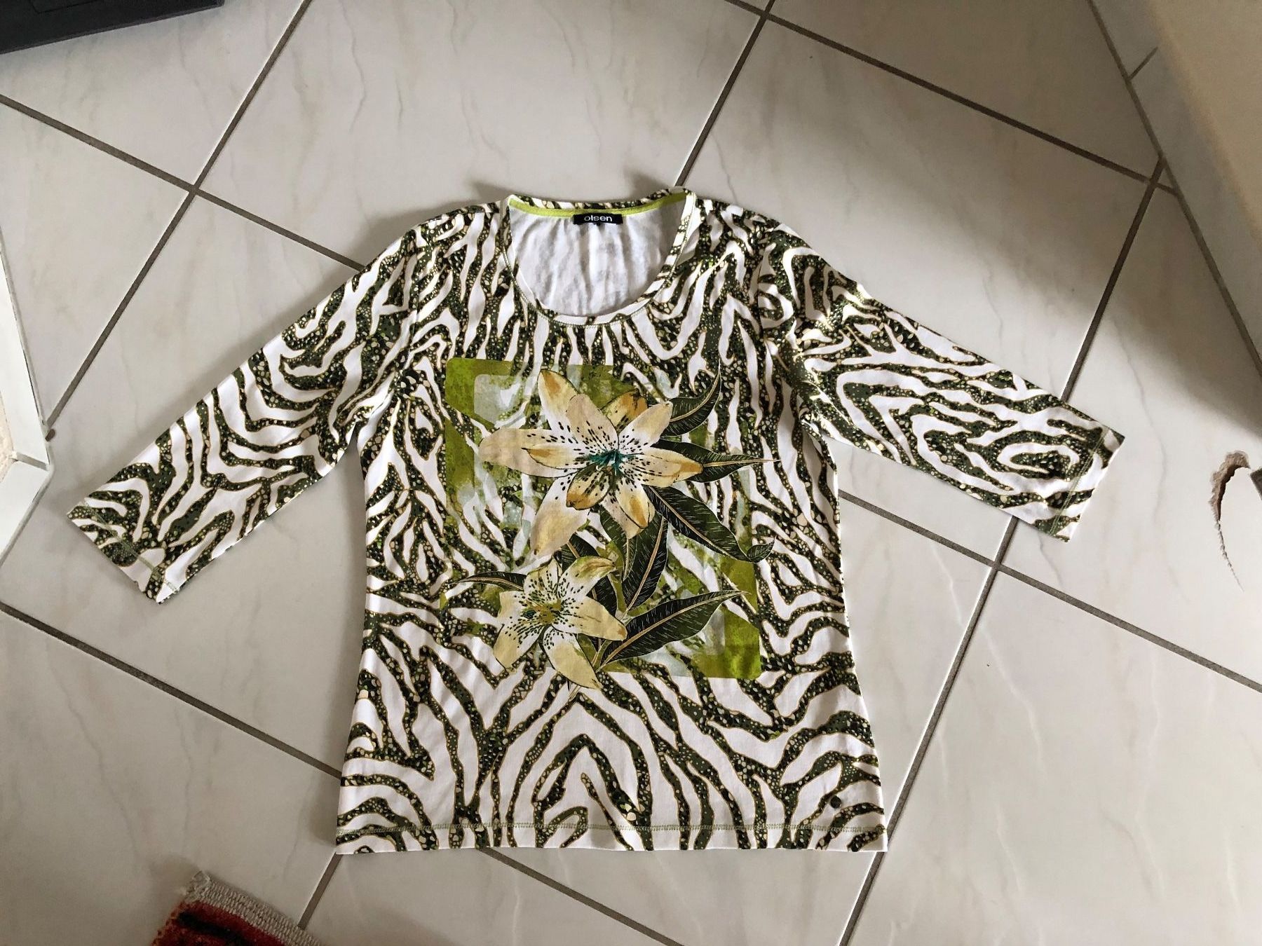 T-shirt: Damen T -Shirt, Grösse 38 – Nuovo (secondo la descrizione) da Gutenswil venduto da walker60 2