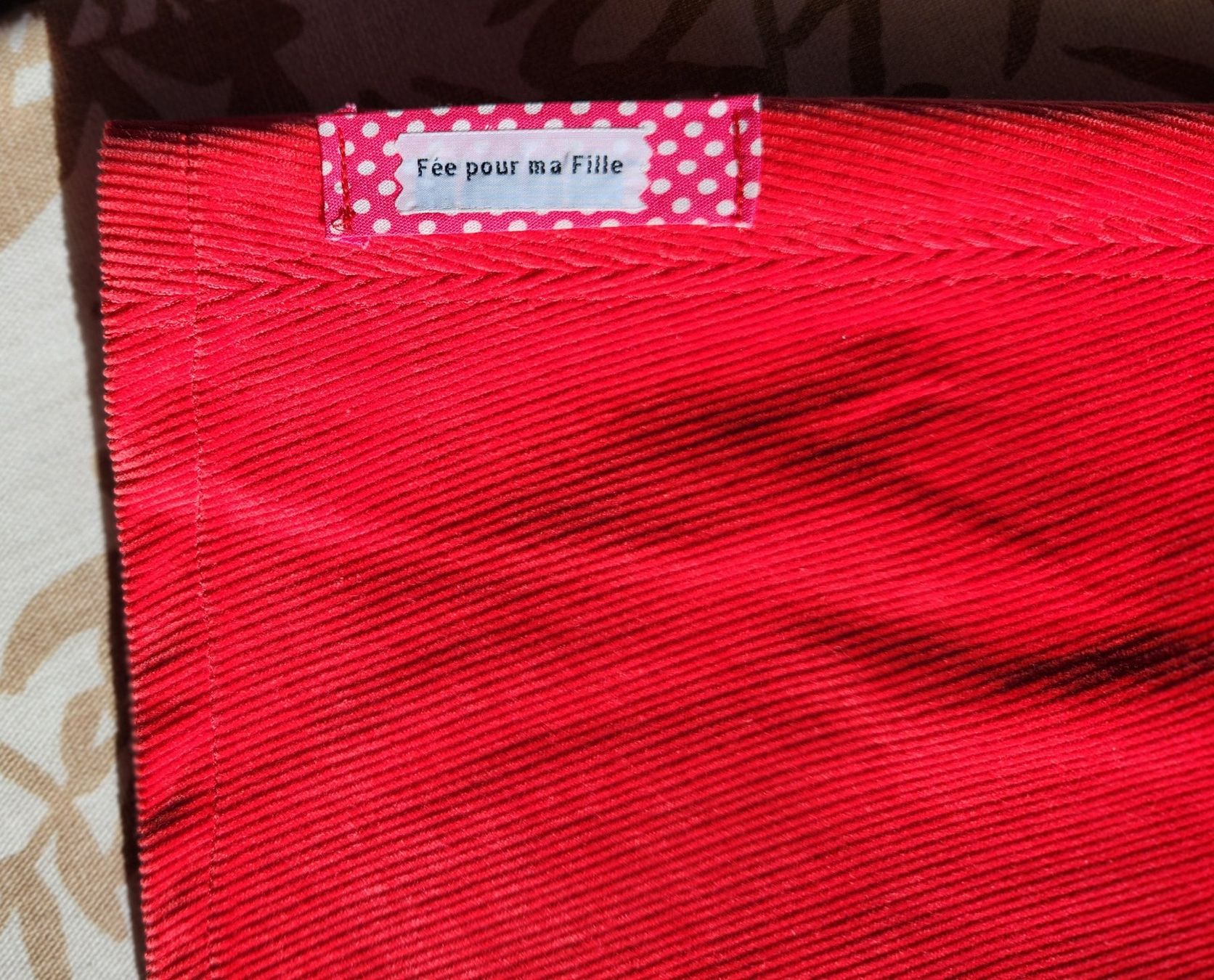 Gonne: Jupe originale et colorée - Taille M - État impeccable! – Nuovo (secondo la descrizione) da Neuchâtel venduto da Virg30 3