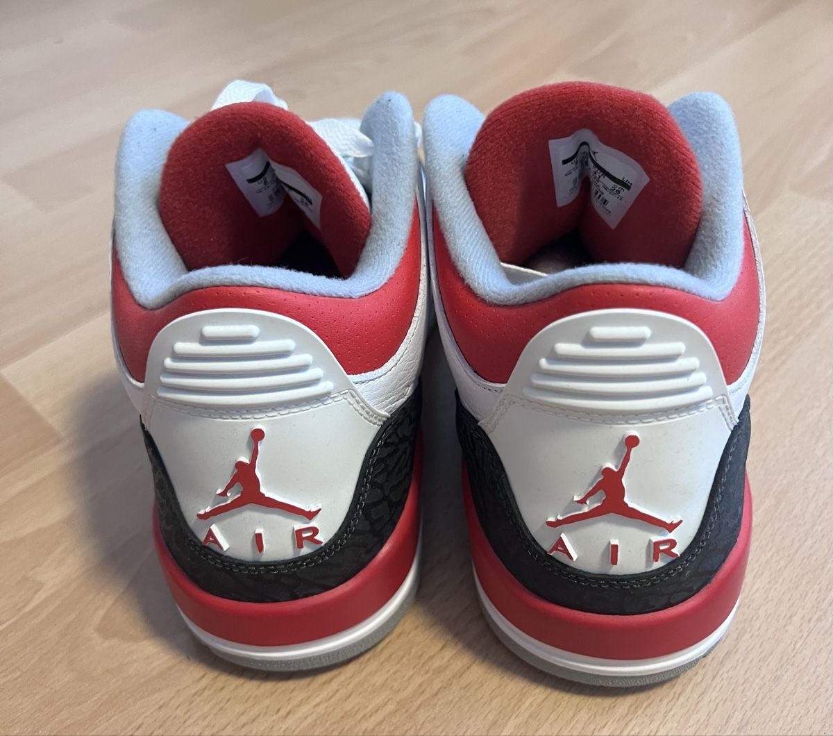 Jordan Scarpe da uomo: Jordan 3 Retro firered (2013) Gr.41 – Nuovo e nell'imballaggio originale da Emmenbrücke venduto da ThomiE01 3
