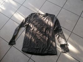 Neues Langarm Shirt Gr L