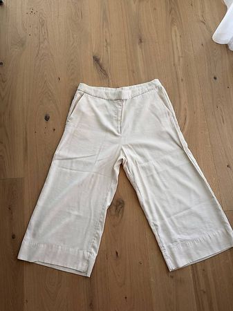 Elegante leichte Stoffhose in creme