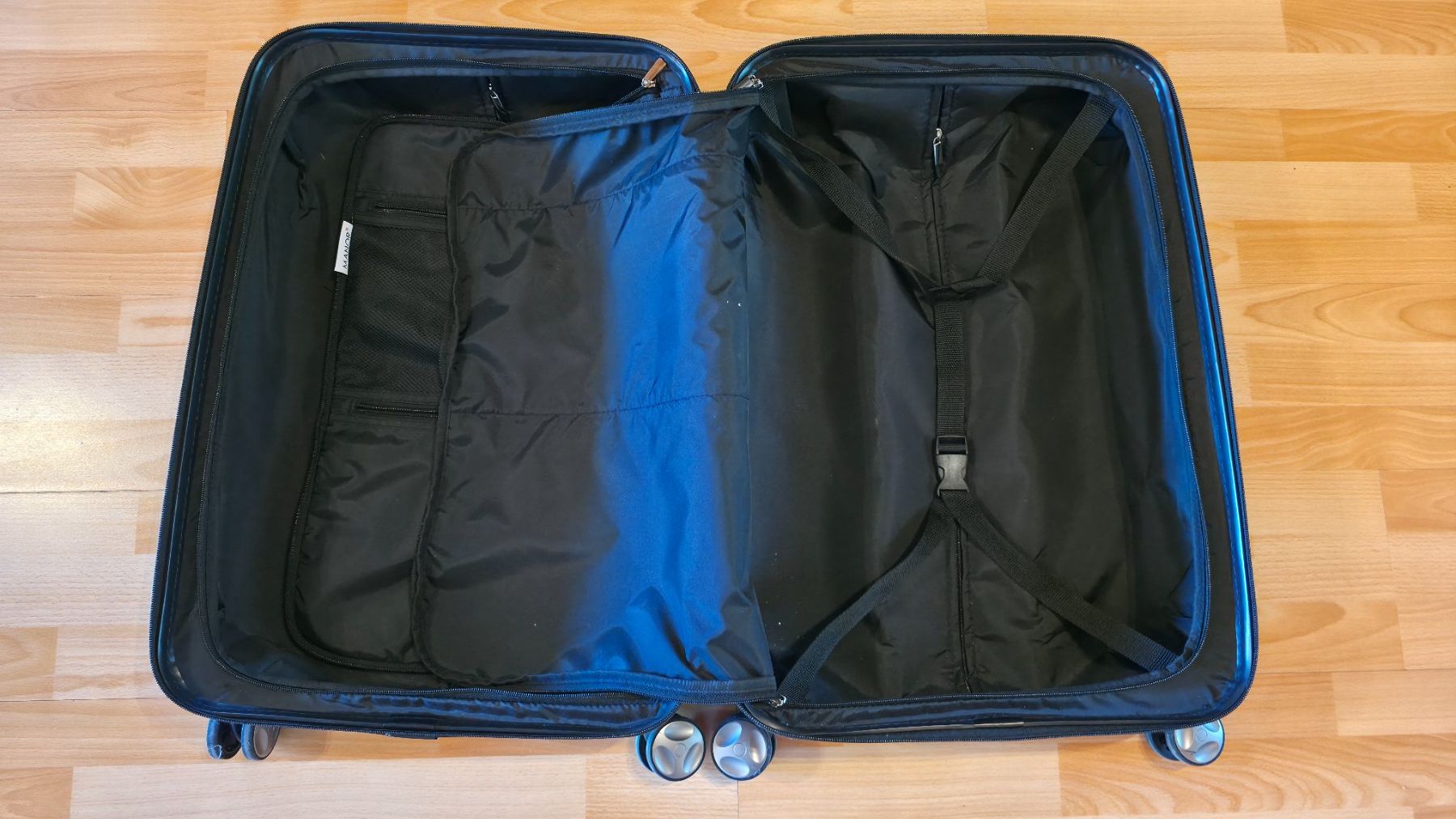Reisekoffer: Koffer / Rolli / Kunststoff, Schwarz-Weiss, Marmor-Optik – Gebraucht aus Sirnach von TheMrFreeman 4