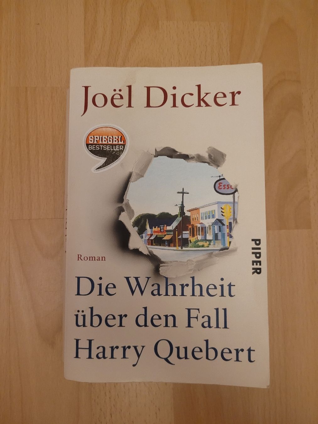 Libri: Joël Dicker: Die Wahrheit über den Fall Harry Quebert – Usato da Perlen venduto da Safari_23
