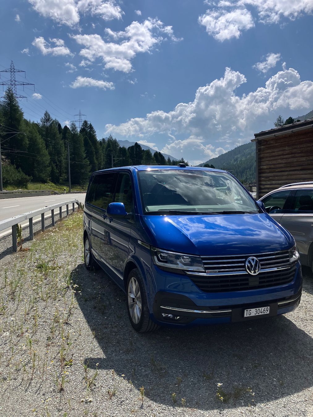 VW Automobili: VW Multivan T6.1 2.0 BiTDI 4-Motion "Generation Six" – Usato da Rothenhausen venduto da R1200gs 6