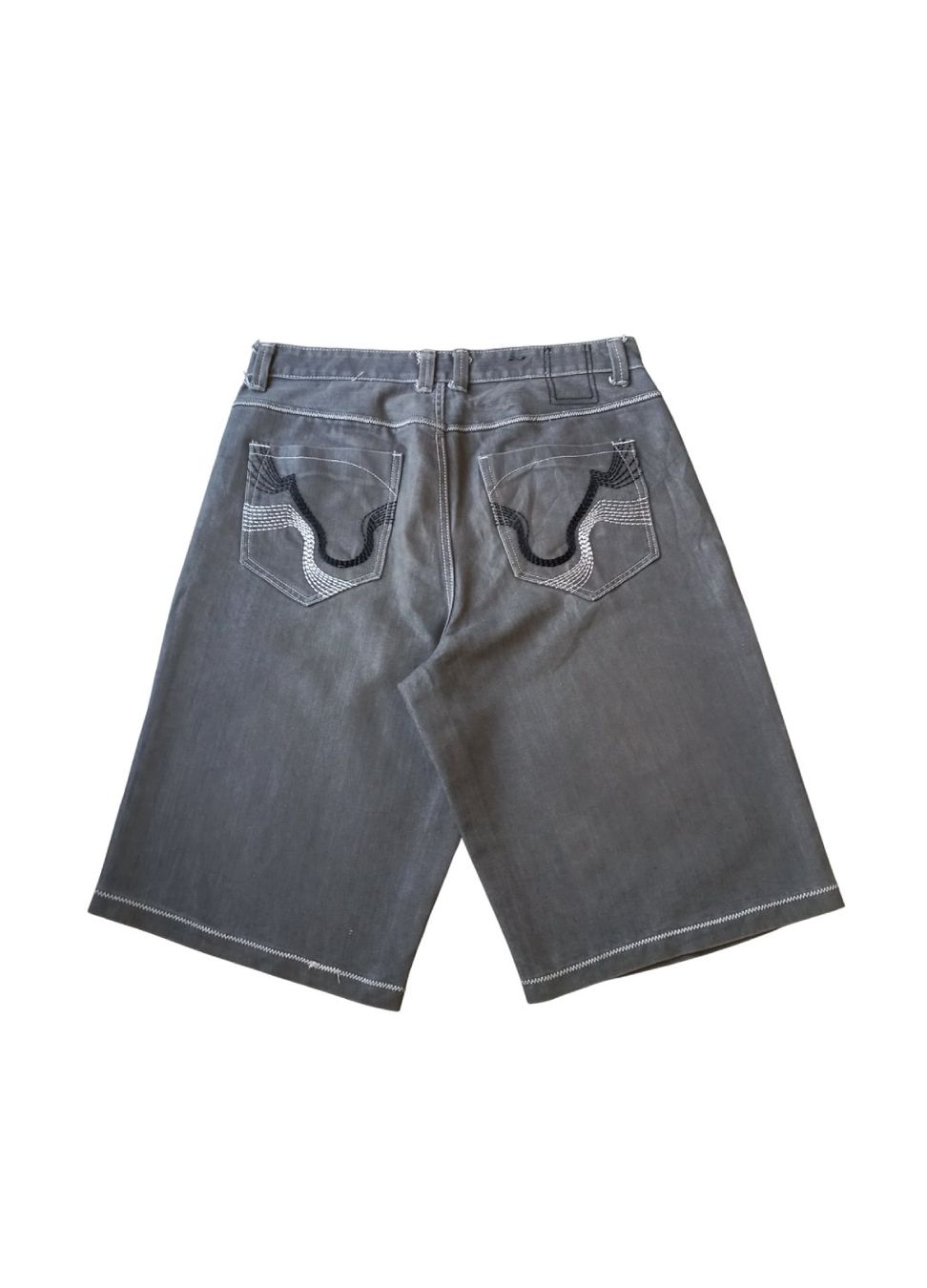Pantaloni: Vintage MO7 Jorts (36US) – Nuovo (secondo la descrizione) da Chamoson venduto da Sapoloshop
