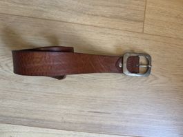 Ledergürtel braun mit Metallschliesse