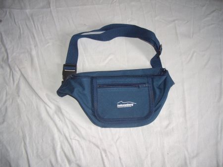 Bauchtasche dunkelblau mit Reissverschluss heinztenberg
