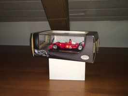 F1 Ferrari F2001 M. Schumacher 1/43 Saison 2001