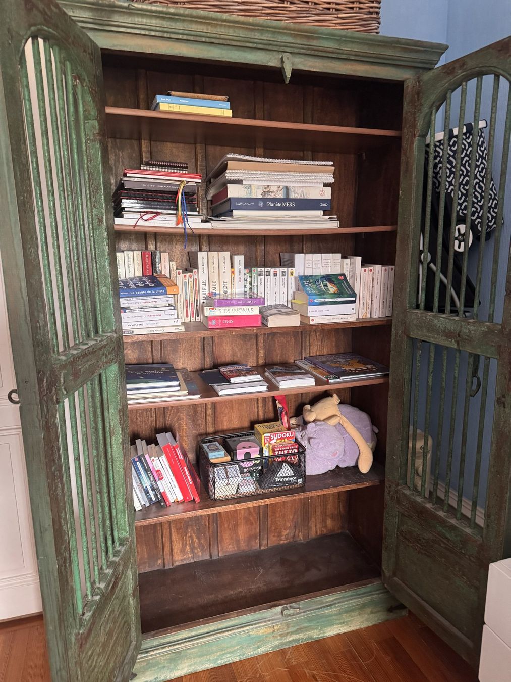 Armoires: Armoire indienne ancienne – D'occasion à Lausanne par sop_h2sn 2