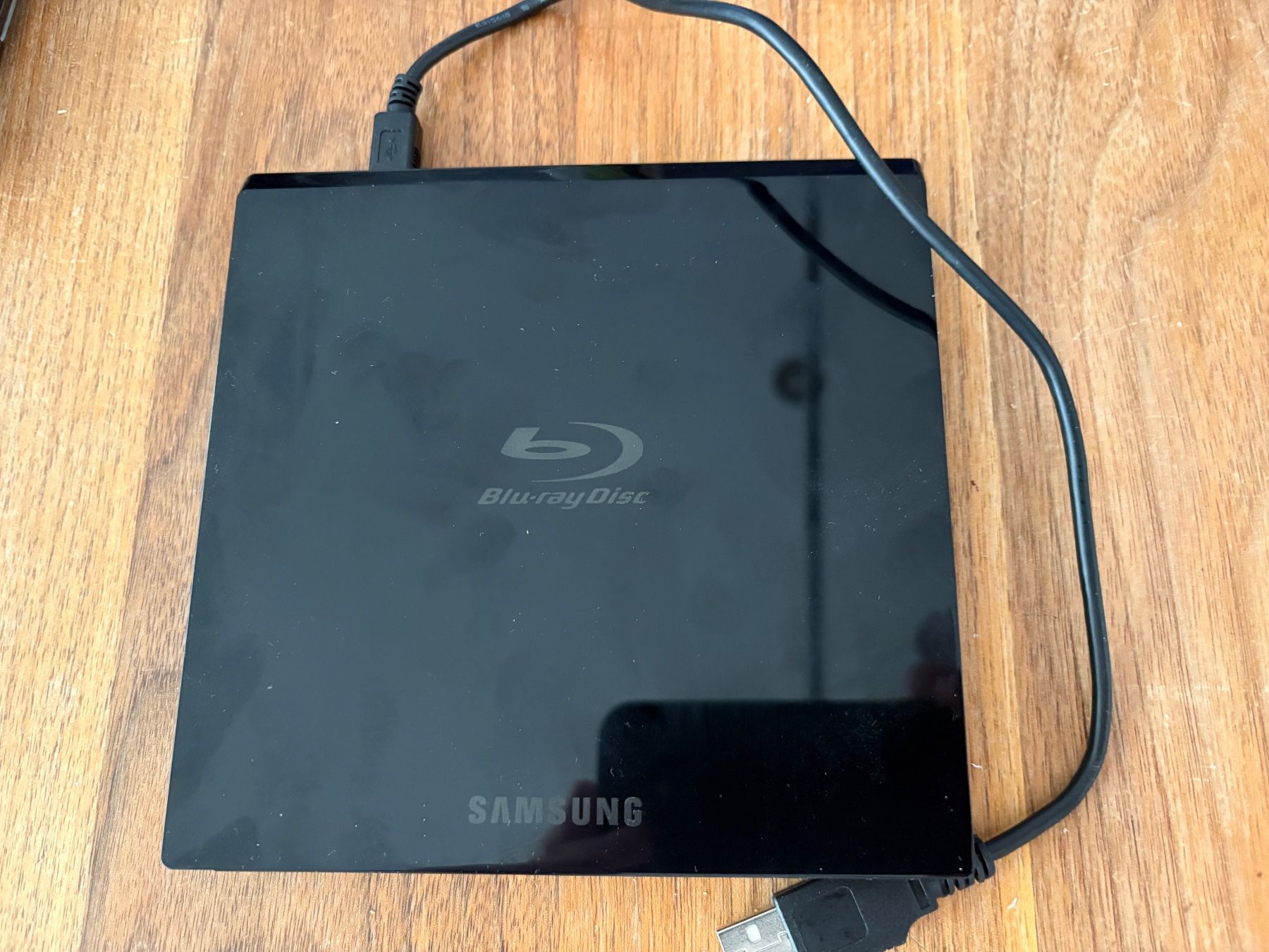 Alle DVDs: Portable Blu-ray Writer Samsung – Gebraucht aus Wettingen von 194073riner