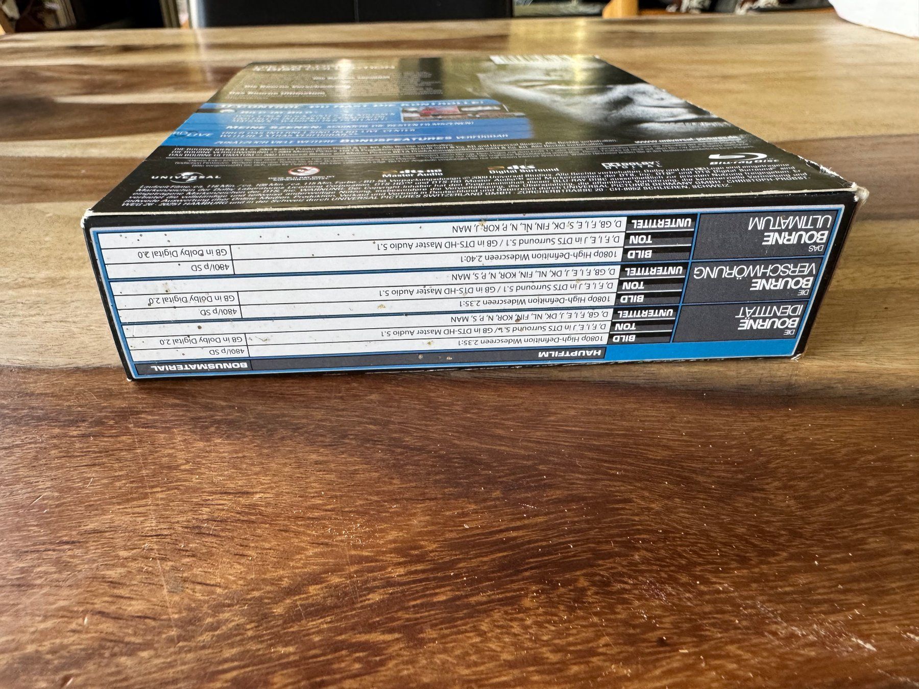 Tutti i DVDs: Die ultimative Bourne Collection Blu-ray 3-Disc Edition – Usato da Winterthur venduto da CaesarCyrill 3
