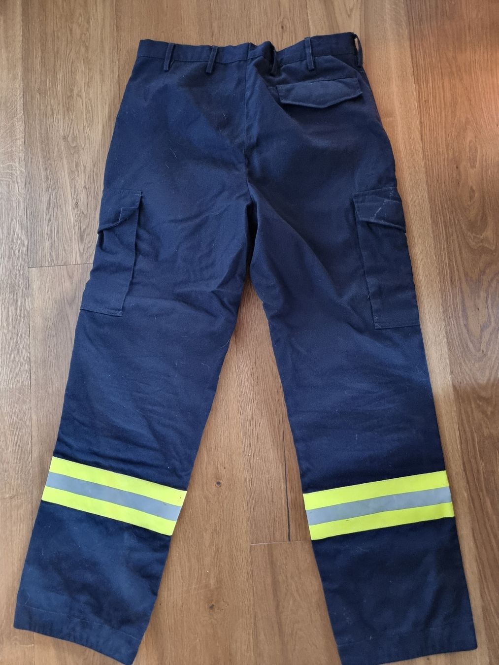 Uniformi: Robuste Arbeitshose, Grösse 48, Feuerwehr Hose – Nuovo (secondo la descrizione) da Ballwil venduto da 11866 2