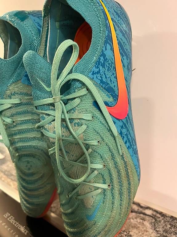 Scarpe da uomo: Fussballschuhe NIKE – Usato da Horgen venduto da braids3 3