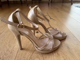 Beige Sandalen von Pretty Small Shoes