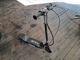 E-Trottinette E-Scooter Kinder E-Flow defekt
