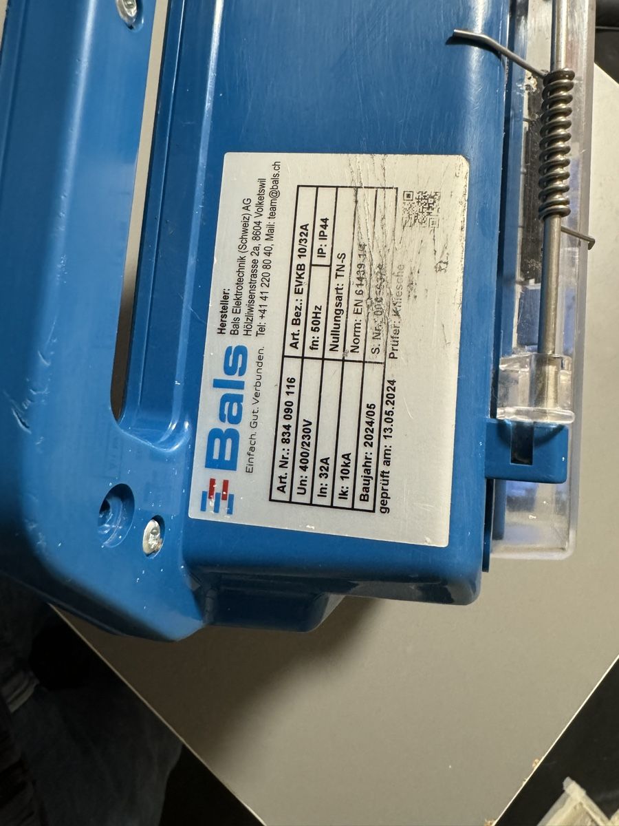 Elettrotecnica: Bals Stromverteiler EVKB 10/32A blau, IP44 - Top! – Usato da Basel venduto da bau_6tk8 7