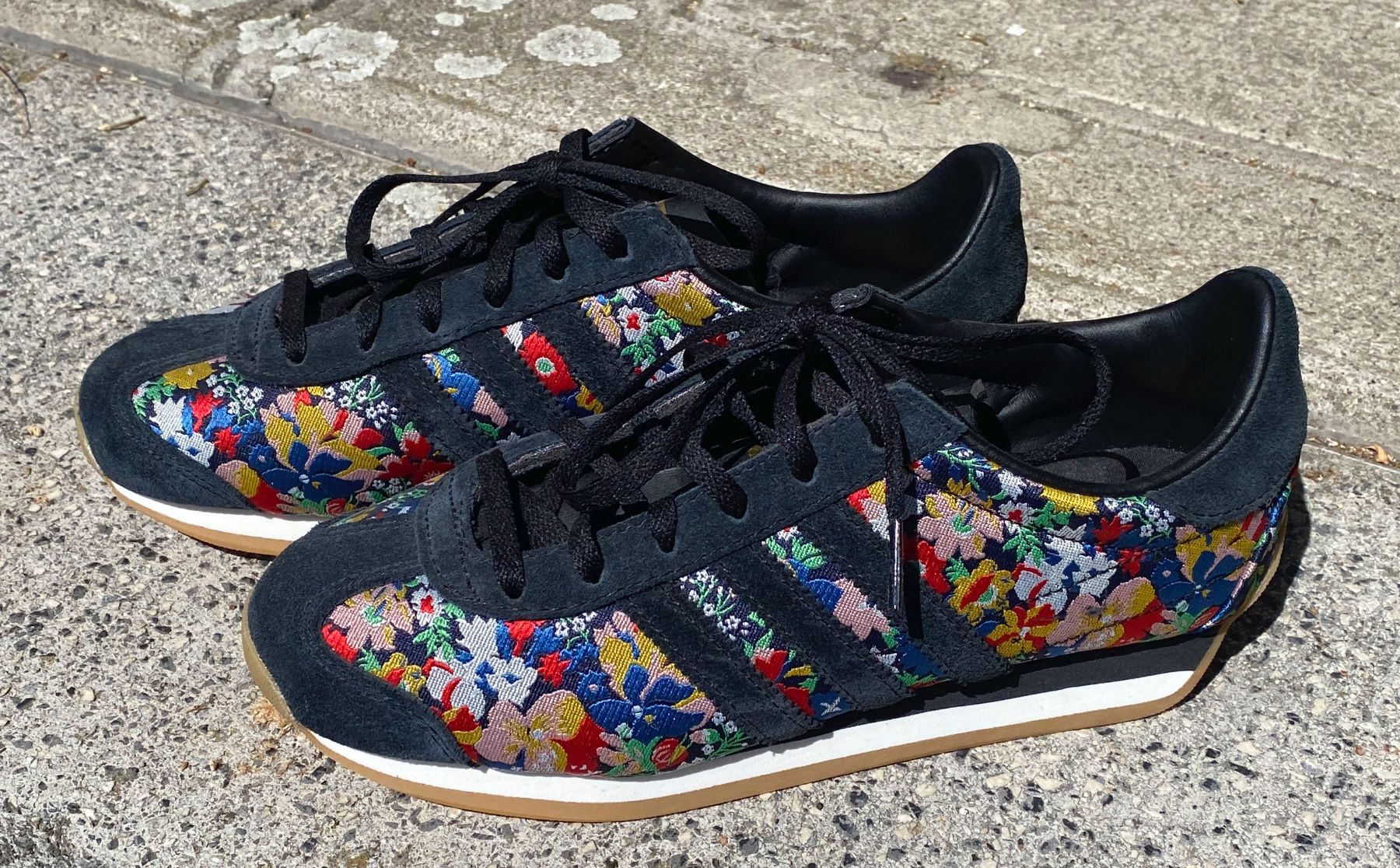 Adidas Damenschuhe: Adidas Liberty  London – Neu (gemäss Beschreibung) aus Grafenried von 3322