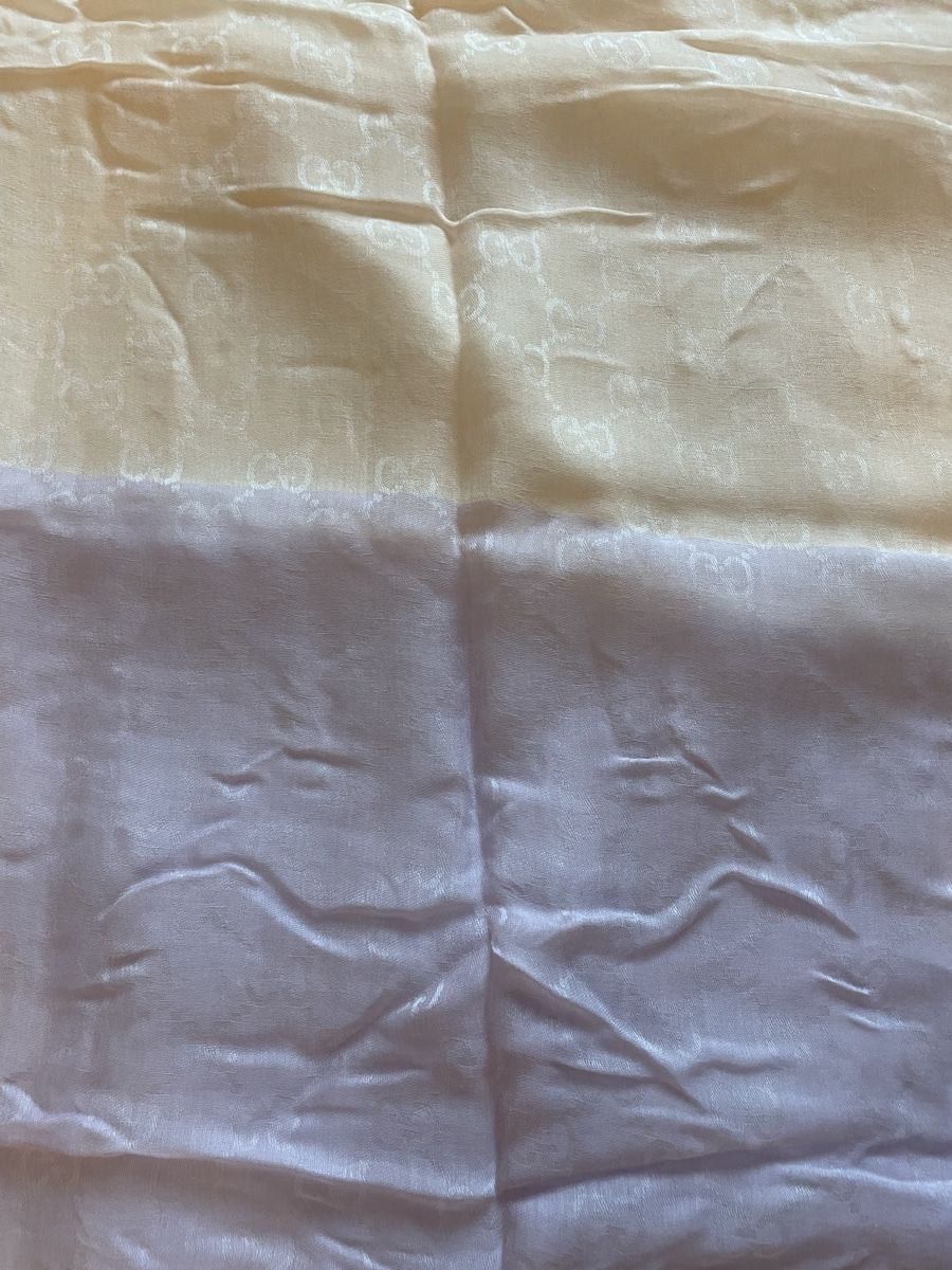Gucci Foulard & Sciarpe: Gucci Schal / Neupreis CHF 450.- – Nuovo (secondo la descrizione) da Oberarth venduto da abi127 4