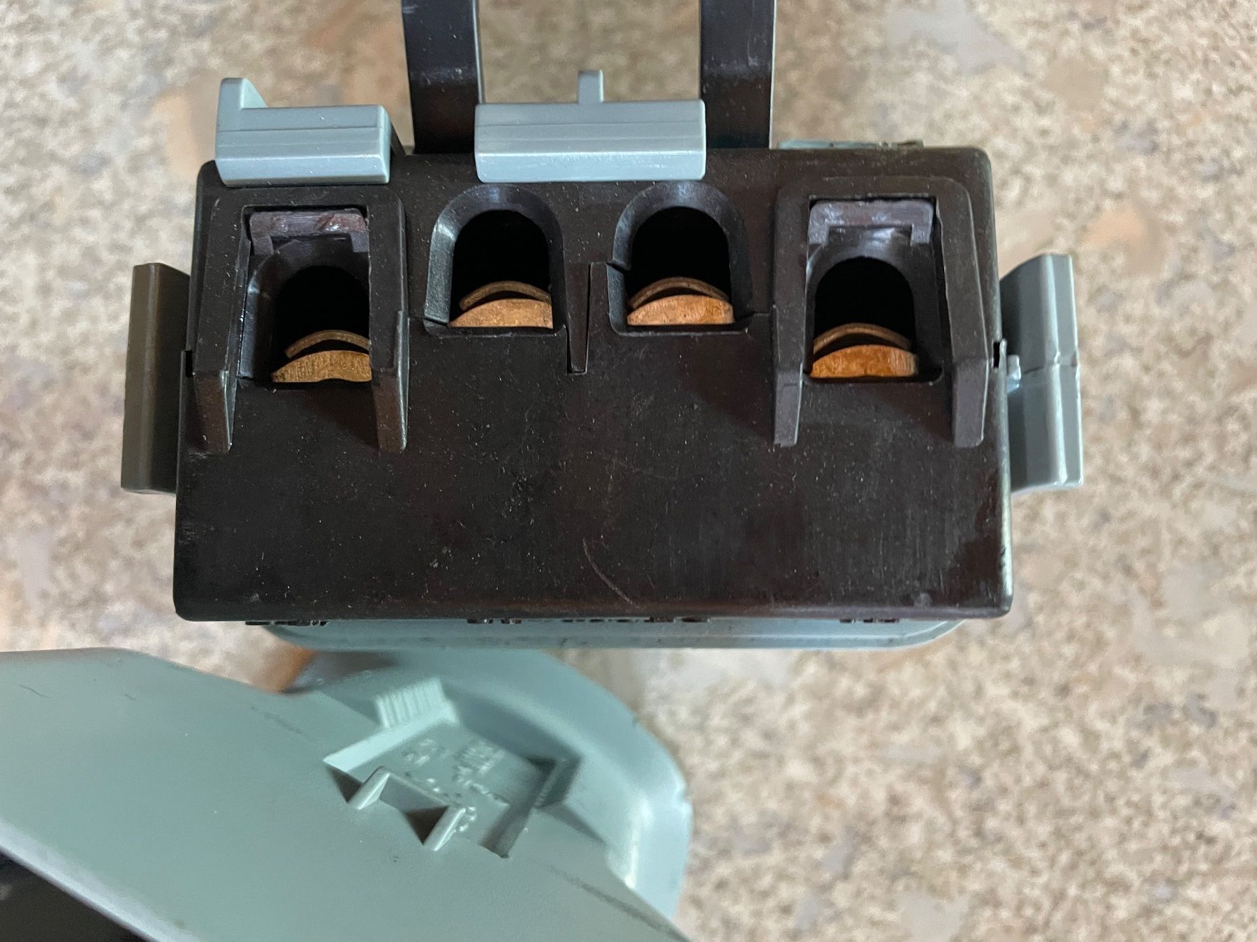Stecker: Stecker J75/ 4 Polig – Gebraucht aus Huttwil von Bolpa 4