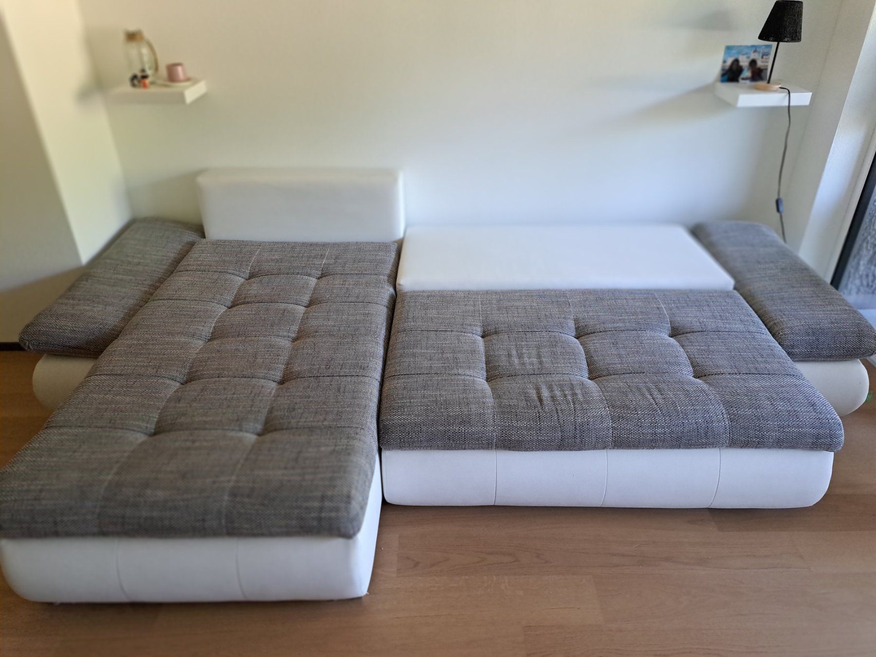 Divani: Ecksofa in Grau-Weiss, 180x180 mit Bettfunktion – Usato da Zürich venduto da dor_lvc5 4