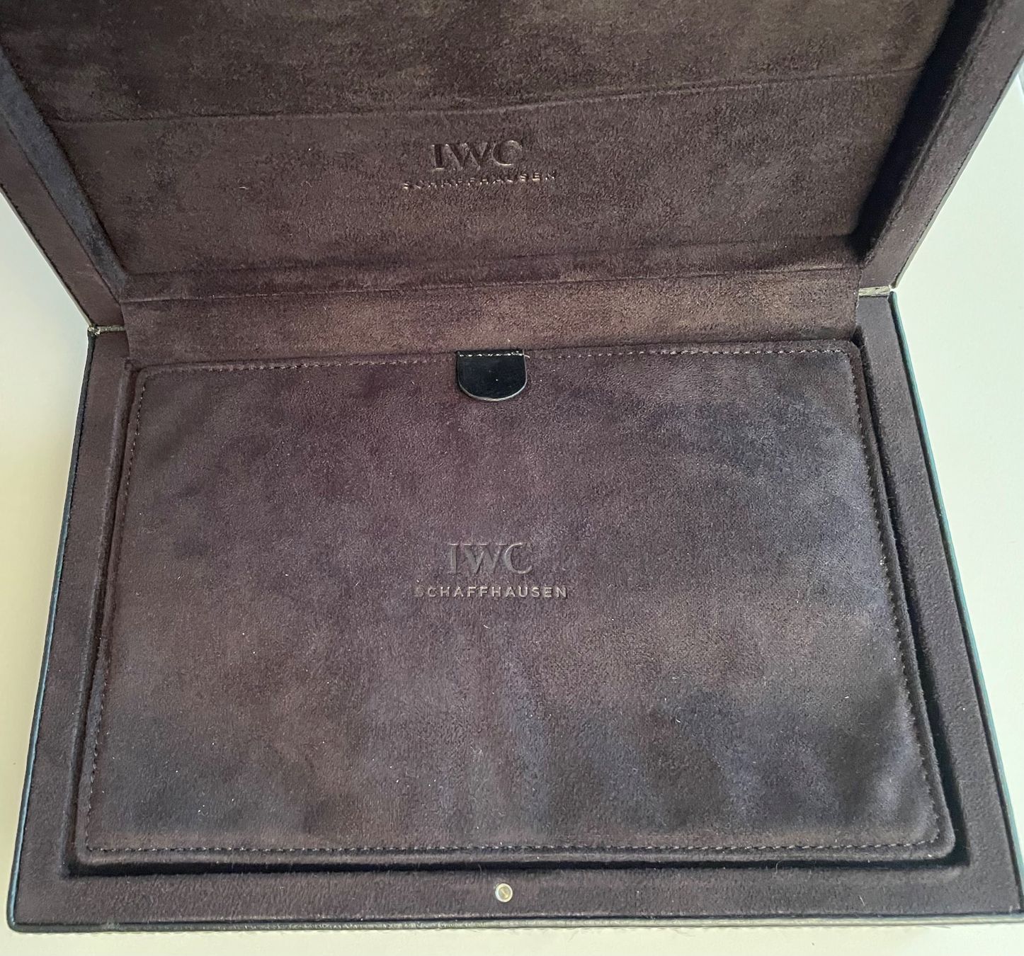 Scatole porta orologi: IWC Watch Care Kit – Nuovo e nell'imballaggio originale da Benken ZH venduto da Teessino 2