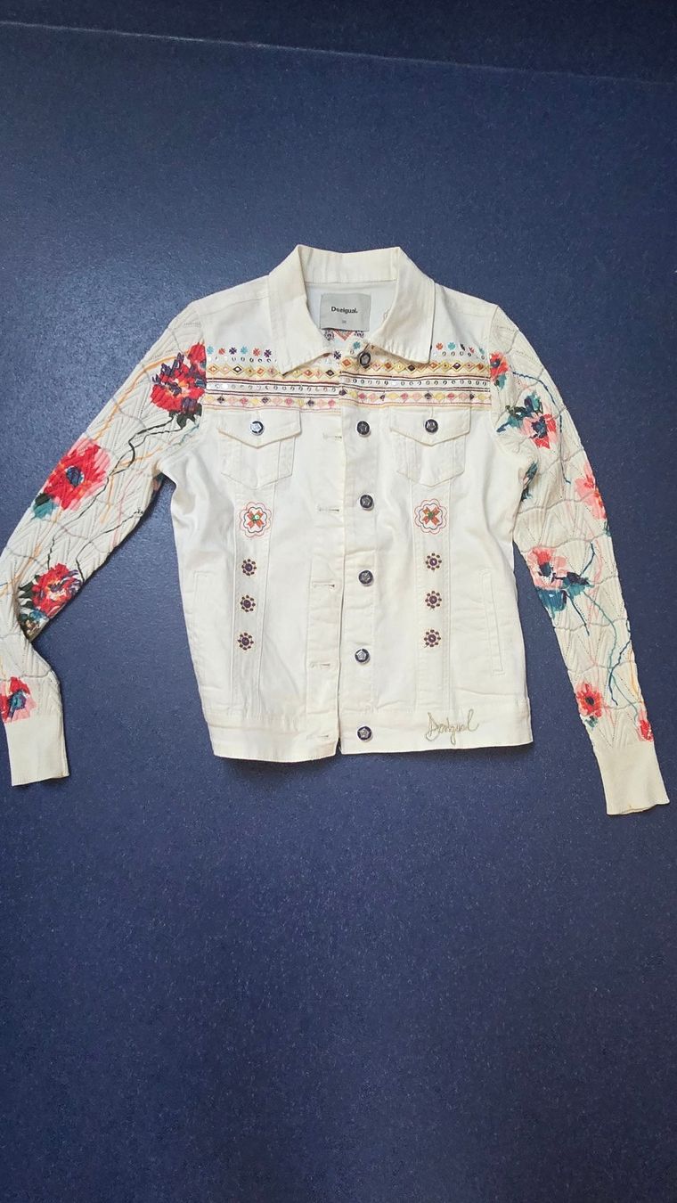 Desigual Giacche: Supertolle Jeansjacke Desigual Gr. 38 – Usato da Meggen venduto da Mcgiver_1