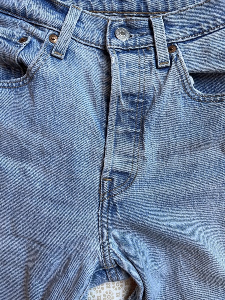 Levi's Jeans: Levis 501 Crop Jeans, hellblau, Gr. 27 – Usato da Biel/Bienne venduto da nurrund 3