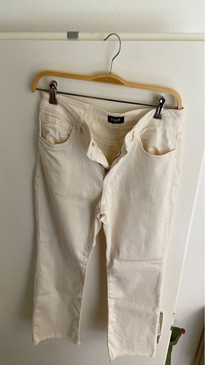 Jeans: EMME Jeans écru T38 excellent état – Nuovo (secondo la descrizione) da Bouveret venduto da lescopinesdabords