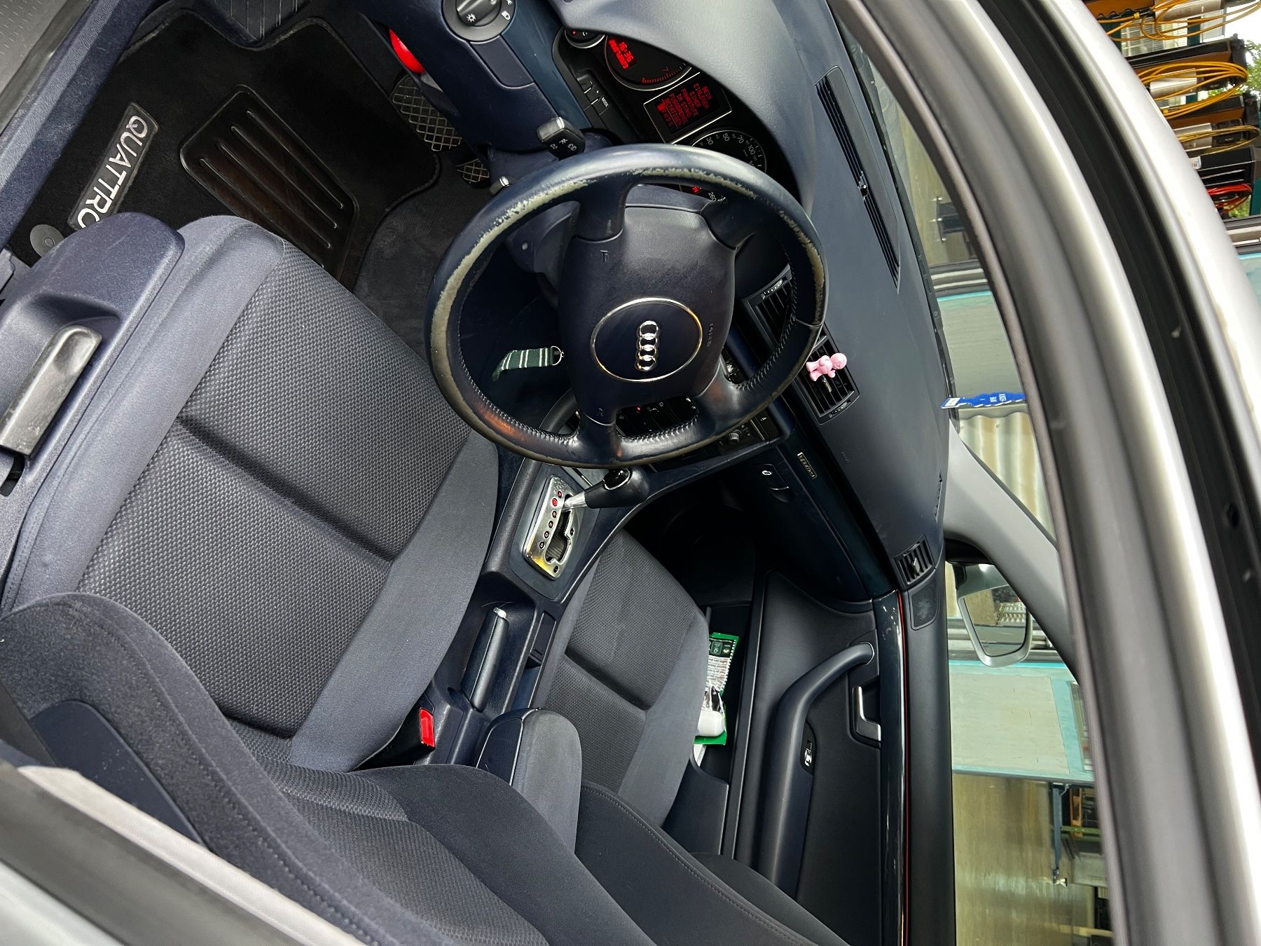Audi Autos: Audi A4 B6 – Gebraucht aus Winterthur von  8