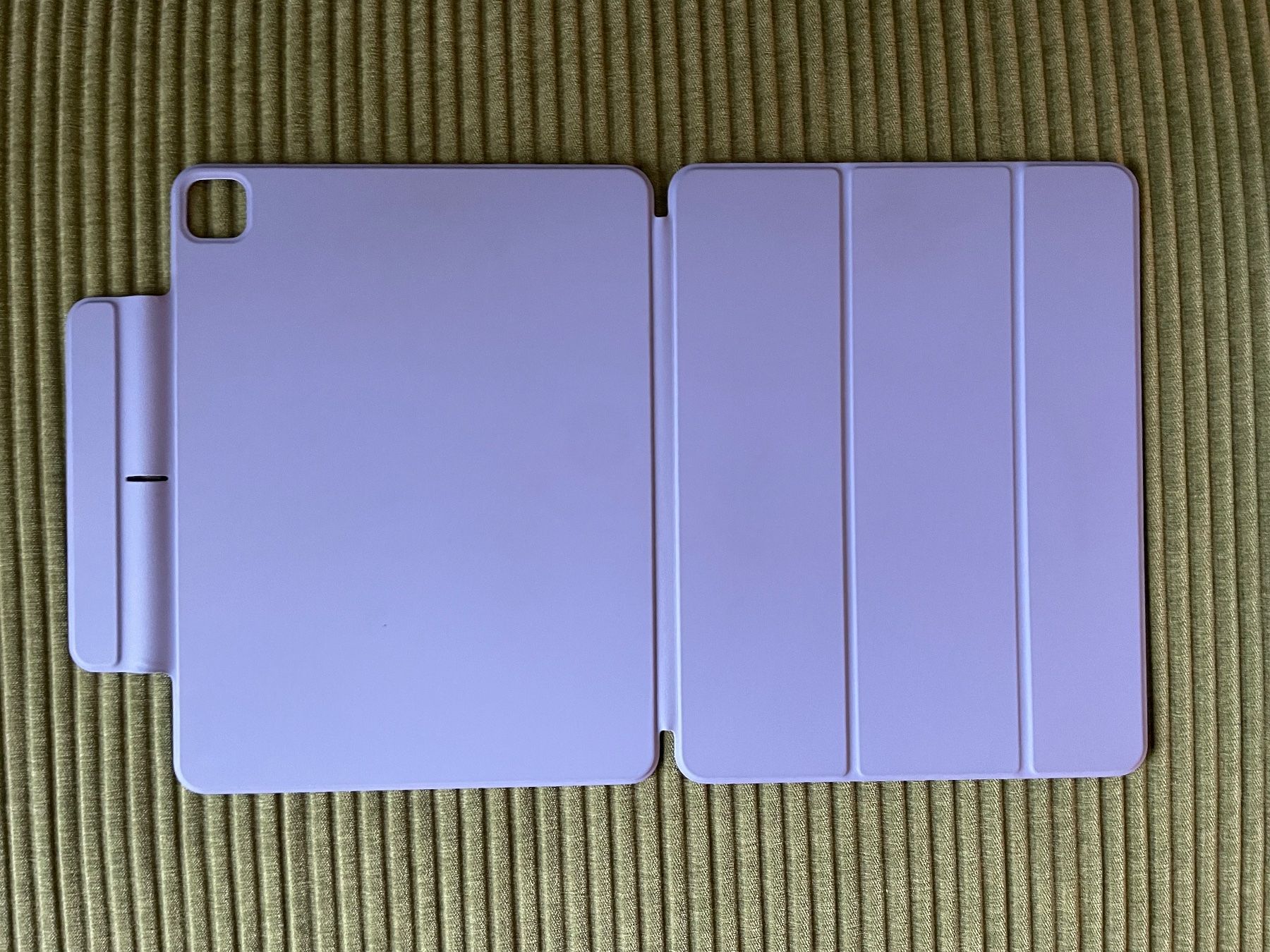 Covers & Borse: ESR Magnetic Case Lavendel iPad Air 13" oder iPad Pro 12.9" – Usato da Zürich venduto da flu_7w6c 2